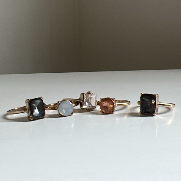 Francesca's Collections Jewelry - Set a five gold gemstone stackable rings Size 7